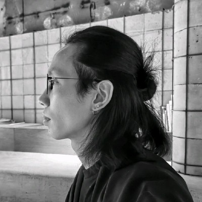 Wen Loong Lau (刘文龍)